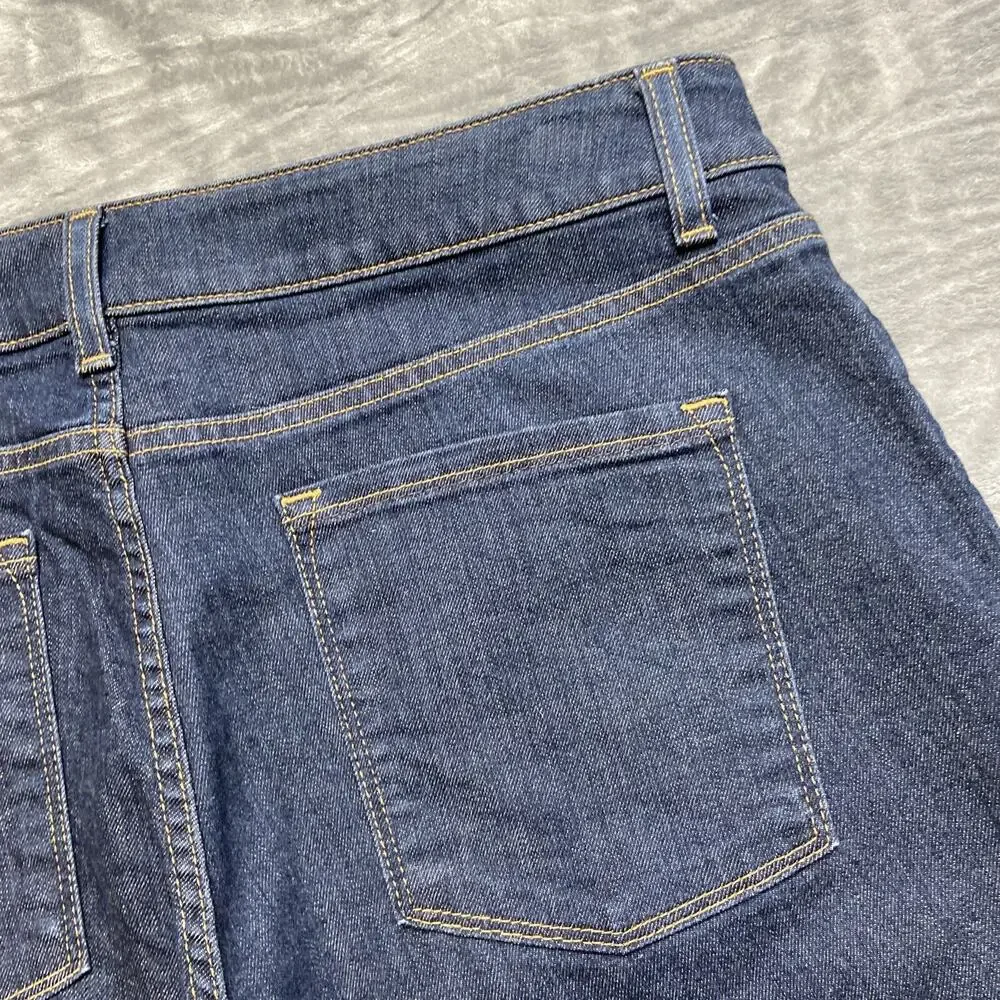 L.L. Bean Straight Leg Jeans Women’s Size 16P Dark Blue‎ Denim